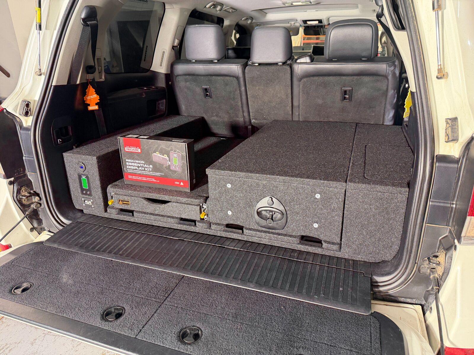 LandCruiser 200 INFINITY false floor