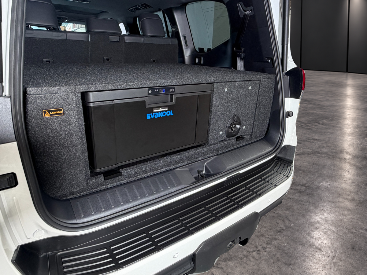 LandCruiser 300 with INFINITY one-piece EvaKool 40 litre fridge enclosure and integrated narrow drawer, closed