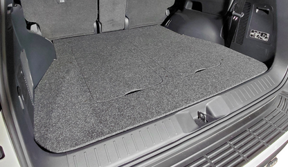 LandCruiser 300 INFINITY false floor installed in the vehicle