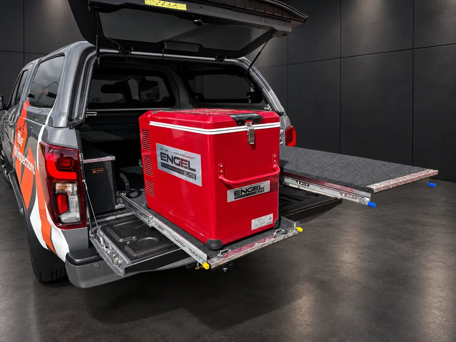 Isuzu D-Max storage and slide system