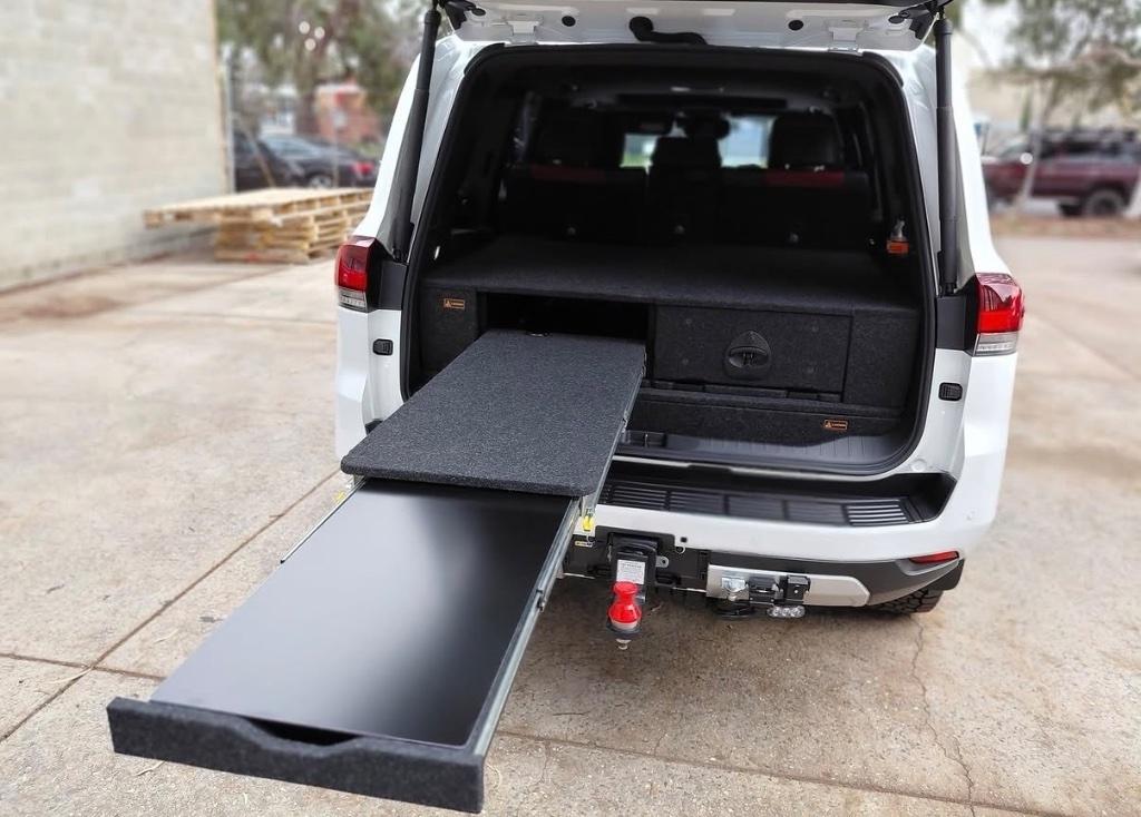 LandCruiser 300 high deck slide and rear storage system