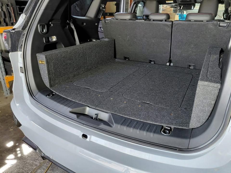 Isuzu MU-X Lawson Automotive false floor with side wings